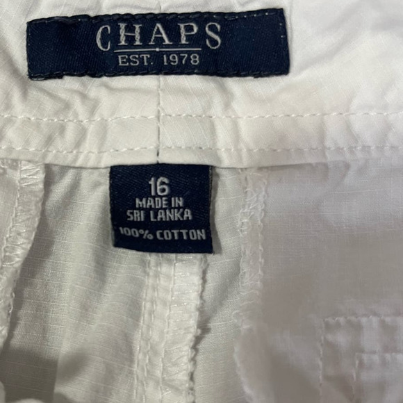 Chaps Burmuda Shorts, White, Pockets, Size 16 - Picture 5 of 6